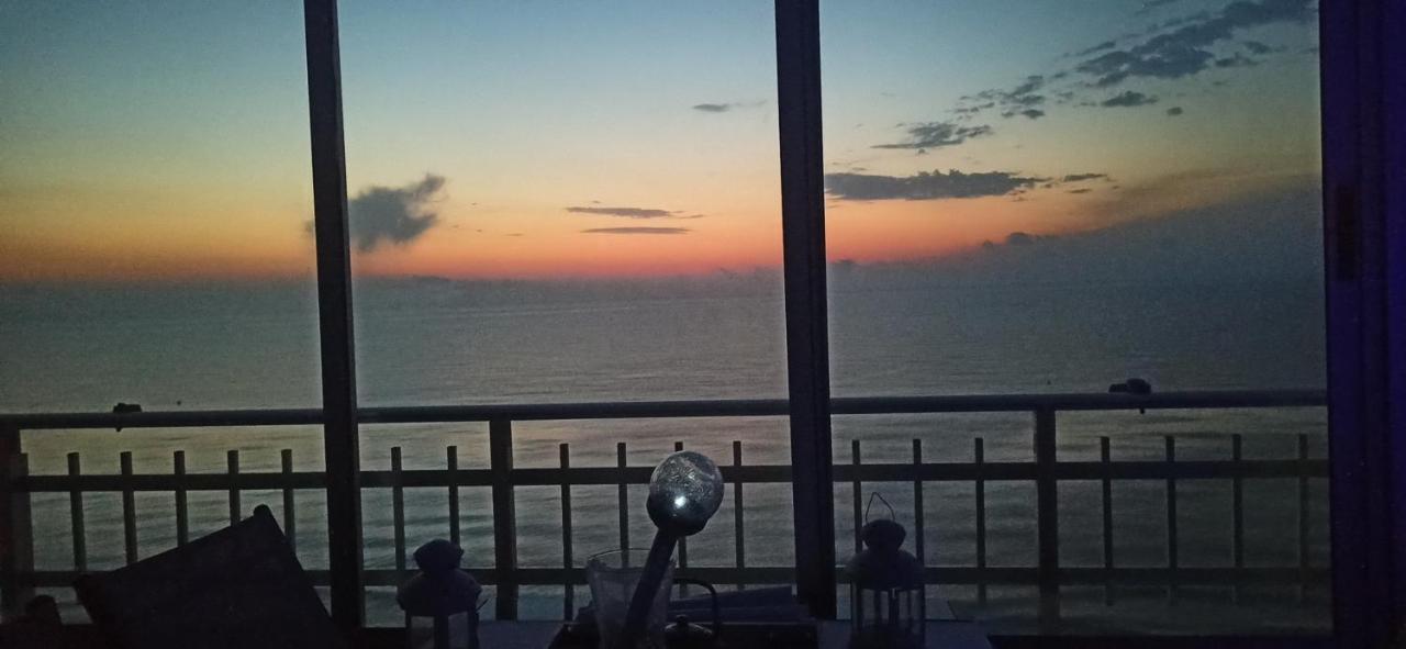 Sunset Room At Front Beach - Habitacion En La Playa Piso Privado Tavernes de la Valldigna Kültér fotó