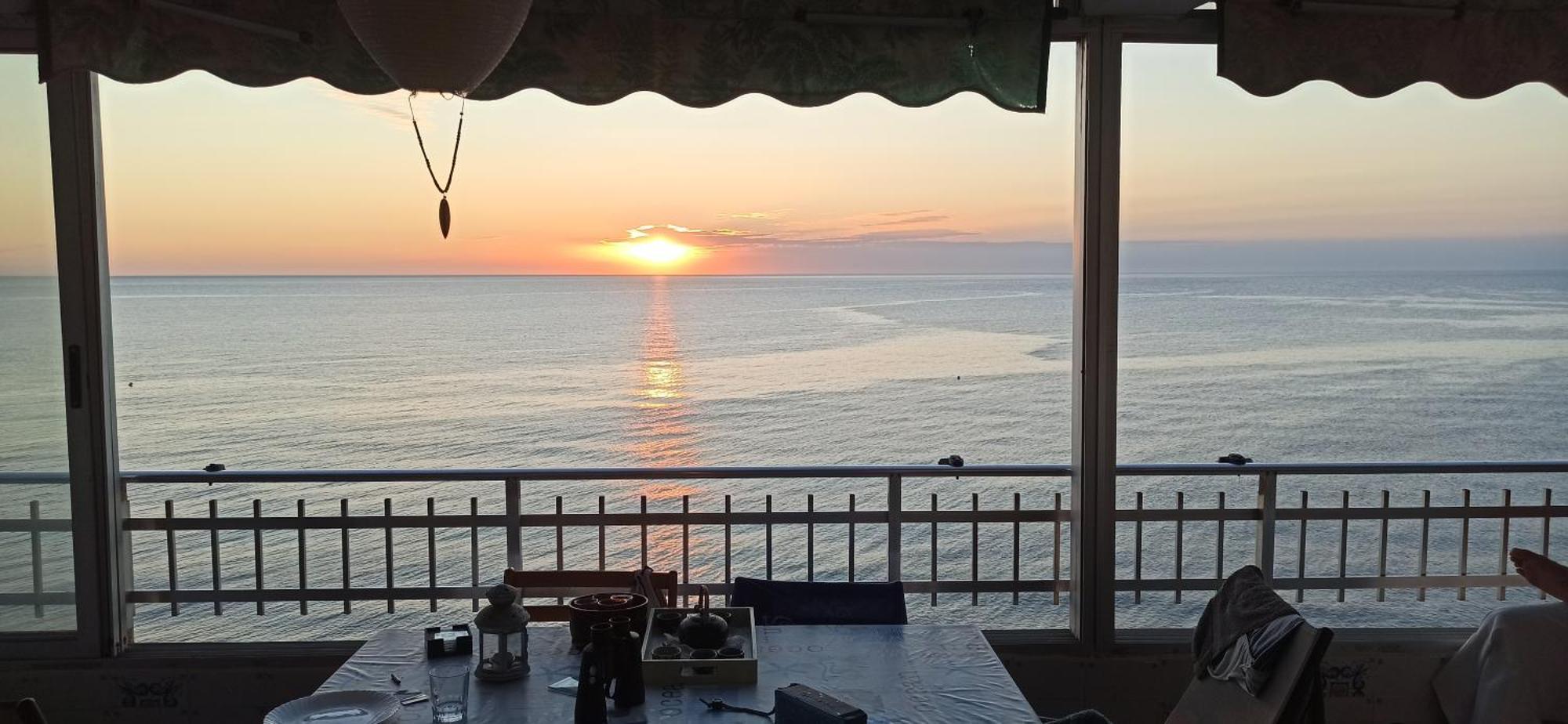 Sunset Room At Front Beach - Habitacion En La Playa Piso Privado Tavernes de la Valldigna Kültér fotó